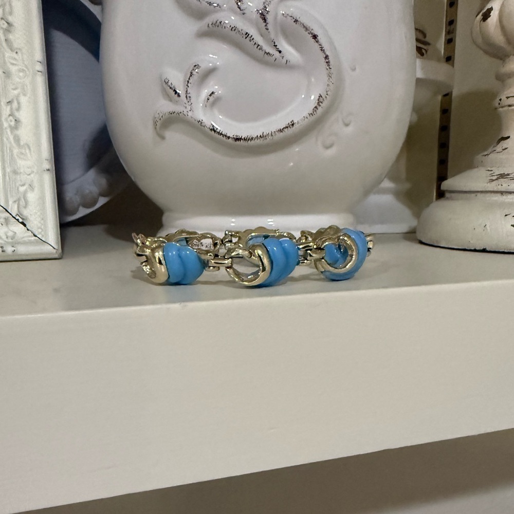 Elegant Gold and Turquoise Color Blue Chain Bracelet